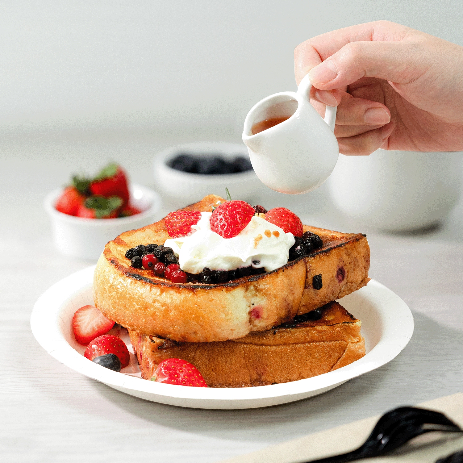 Karat 8.5" White Paper Plate - 200 pcs