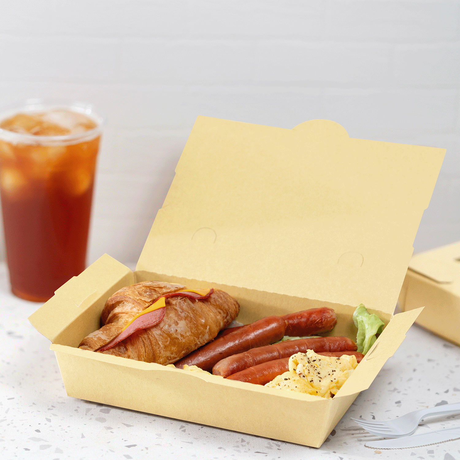 [200 ct] Paper Folding Take-Out Container | Vented Holes | 46 fl. oz | Kraft