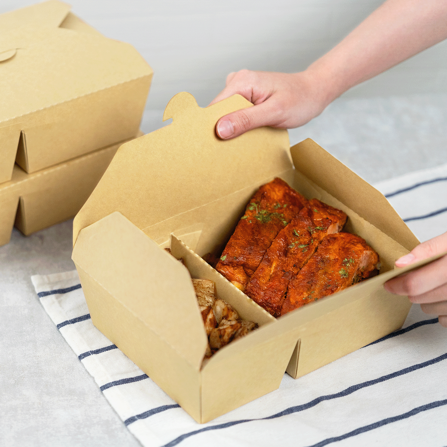 [200 ct] Paper Take-Out Boxes | 2-Compartment | 76 fl. oz | Kraft