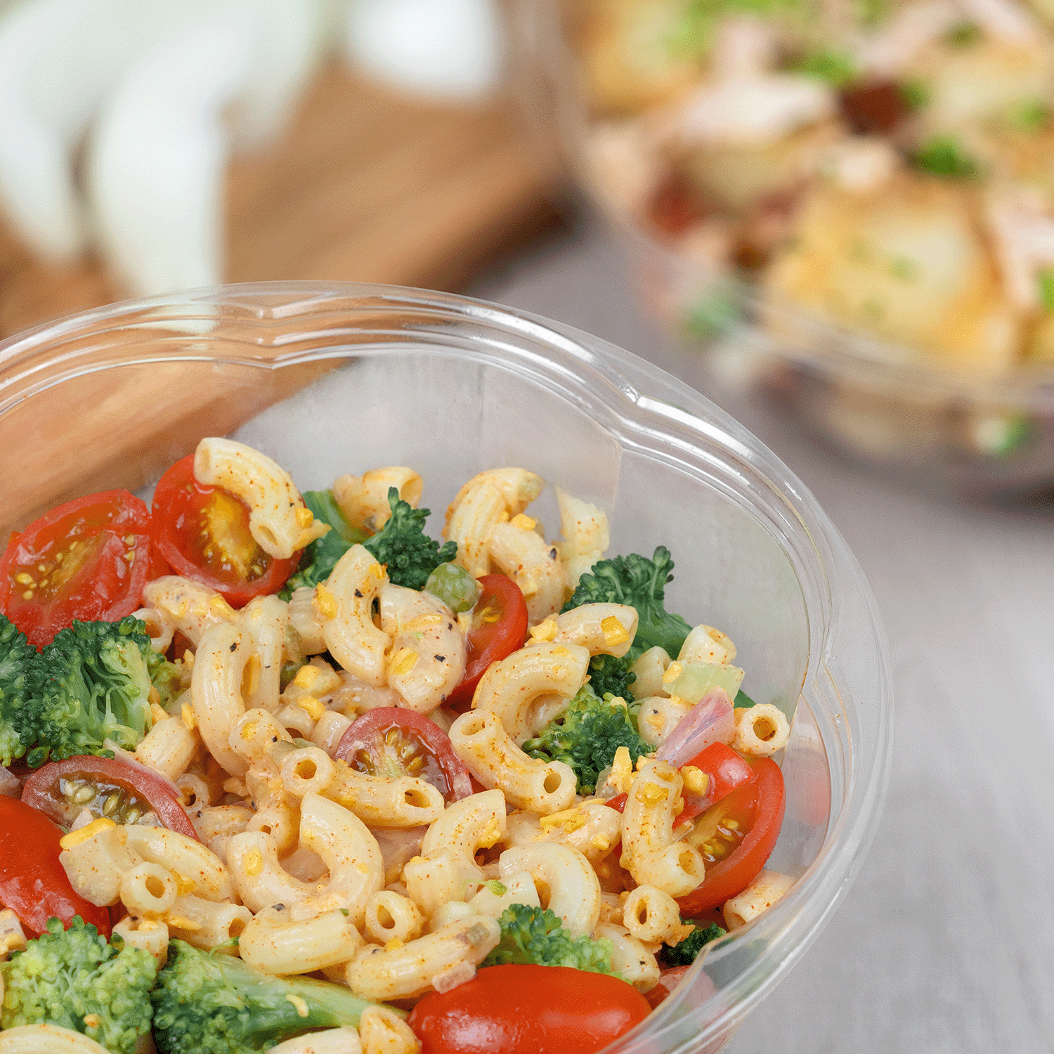 Karat Earth PLA 32 oz Salad Container (175 mm), Clear - 300 pcs Karat Earth PLA 32 oz Salad Container (175 mm), Clear - 300 pcs