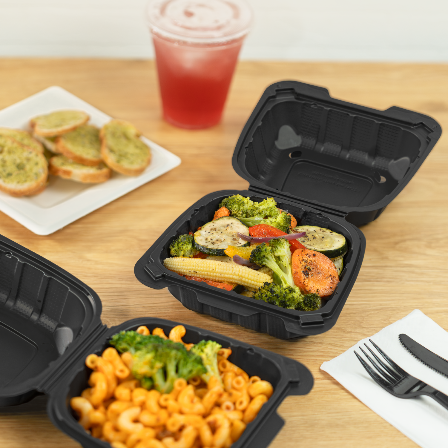 Karat Earth 6" x 6" Mineral Filled PP Hinged Container, Black - 400 pcs