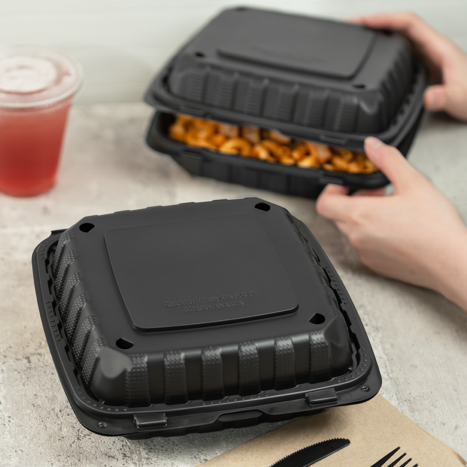 Karat Earth 9" x 9" Mineral Filled PP Hinged Container, Black, 3 compartments - 120 pcs