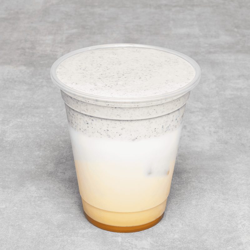 Karat 12oz PP Plastic U-Rim Cold Cup with drink
